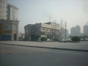美都现代城3室2厅南