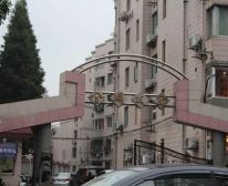 金麟公寓3室2厅南西南