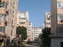 7号地铁 三开间朝南 楼层好 诚意出售