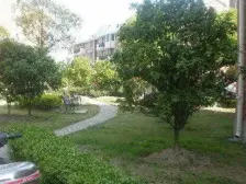 西郊05年次新房 中间楼层 别墅景观 瓷砖外立面