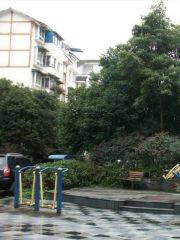 康桥水乡B区2室1厅东南