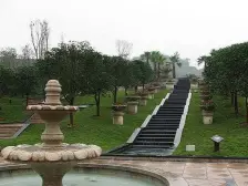 独栋 带院子带水景可养鱼 装修好