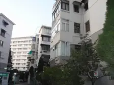 带大露台一房,业主诚意出售,低楼层出行方便