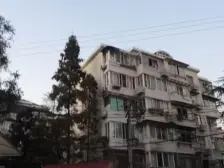 诚意出售,带30平大露台,随时看,0税,少量放盘。