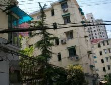 【虹桥路1115弄小区】| 位于上海市长宁区虹桥路1168弄18号501室的不动产