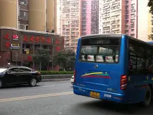 位置好,解放碑、洪崖洞、出门车站、小户型