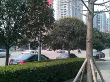 华熙商圈旁 双轻轨配套 精装三房 业主急卖 看房方便