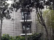 西郊豪庭 5室2厅 南