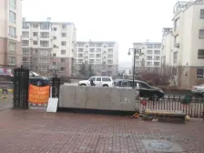 甘区万达旁锦城西园 封闭小区 好楼层 南北通厅 落地窗