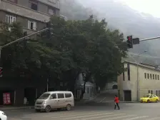 李子坝 轻轨美仑三房