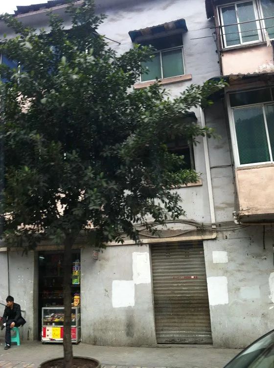 小区相关图