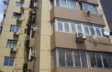 卫生间全明,近商圈,交通便利,居家装修