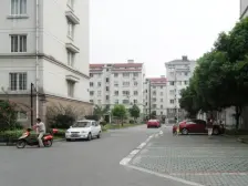 天平花园,4室2厅1卫,诚心出售,看房都方便。