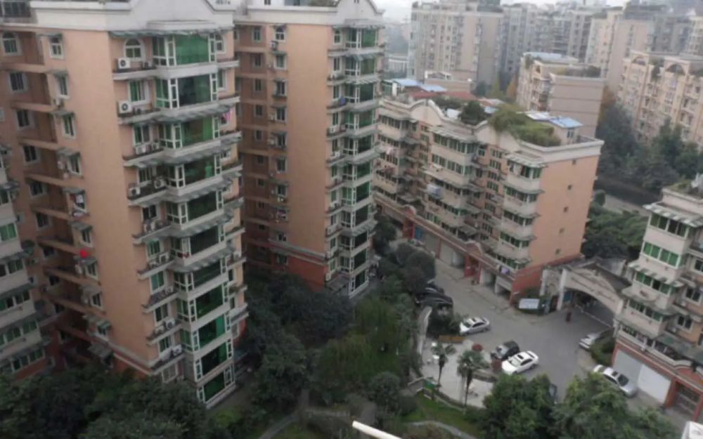 小区相关图
