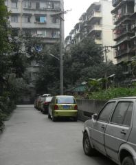 双清南路4号3室1厅西