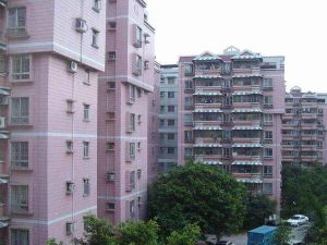 云东小区电梯直达小两房同和地铁口100米业主诚心卖