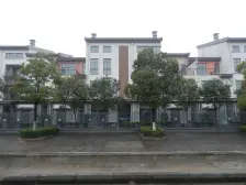 此房手续齐全,格局好,采光好,无遮挡,出行方便