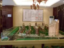 小区位置交通方便,近商场,菜市场,生活便利