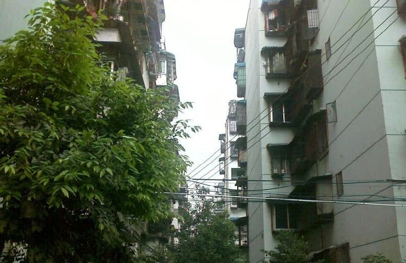 小区相关图