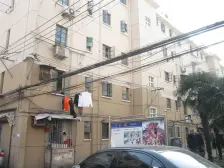 此房生活便利,采光视野好,位于小区后排,位置安静,