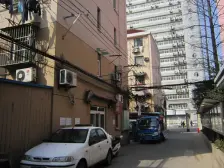 此房生活便利,采光视野好,户型方正。