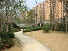 香缇溪岸 毛坯大三房 房东诚心出售