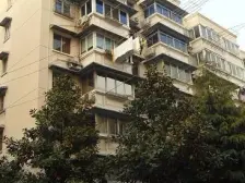 50万精装,三开间朝南,一梯两户,98年商品,竹园