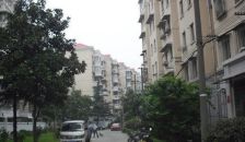 近地铁,产权清晰,采光好通风好,店长力推