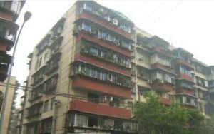 石人南路32号1室0厅东西