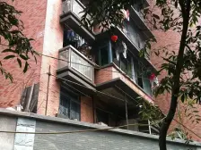 小区出来 沙杨路乘坐多路公交 步行到高铁站