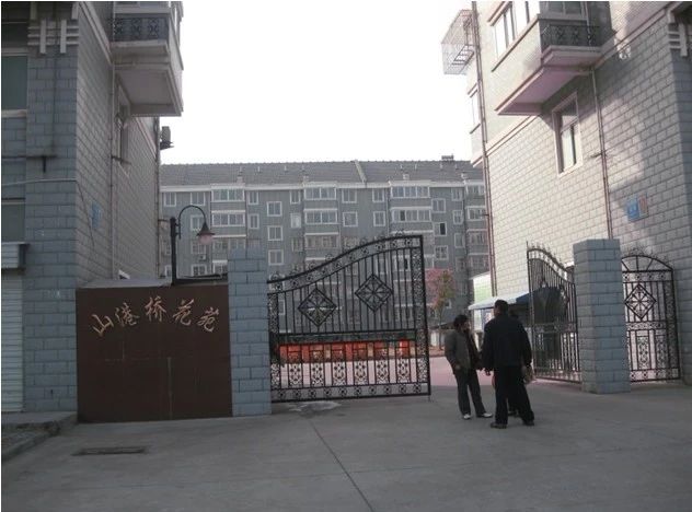 小区相关图