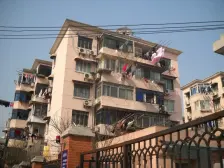 三泉路332弄 1室1厅 东南