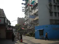 静安区 近地铁 精装修 一梯两户 中间楼层