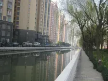 精装修的商品房,有地铁,配套设施齐全