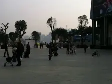 朝天门洪崖洞旁 一 线江景 正看两江交汇 洪崖洞