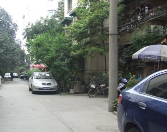 石人南路85号院实景图