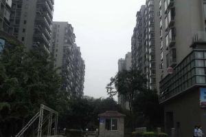 中铁双龙湾4室2厅南