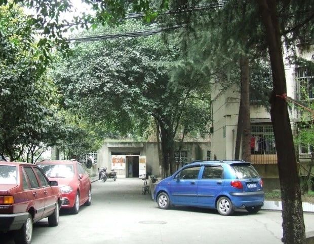 小区相关图