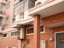 两房 小三室双朝南采光好 房子很好