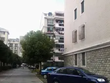 主卧朝南,环境优美,居家装修,价格好谈