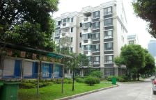 新式里弄,主卧朝南,交通便利,居家装修,精装好房