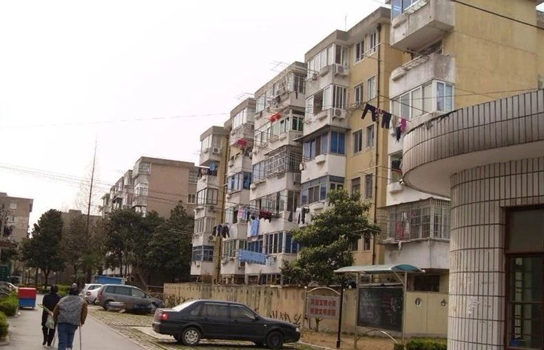 小区相关图