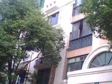 电梯双南两房,两梯八户,不临路,7号线地铁口