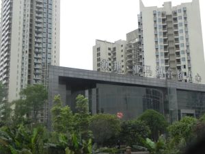 亚马逊3房2卫,带7米阳台,看中庭 ,朝南,生活阳台大