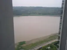 东城中央 看江看喷泉 视野无遮挡 带装修 拎包住