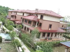 龙隐山上下4层端户大院子车库在负一楼