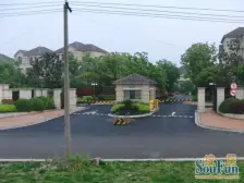 联排别墅,南北通透,精装修,房型正气,采光充足,小区景观位置