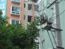 滨江明珠电梯房,户型好采光明亮,装修保持好