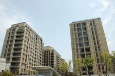 10号线地铁口,小区对面是商业,全屋落地窗