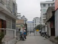 一梯两户,交通便利,精装修,诚意出售